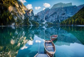 италия,горы,вода,лодки,озера,озеро,отражение,озеро брайес