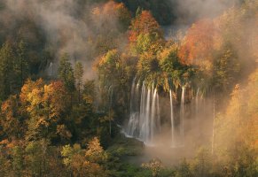 осенние цвета,утренний туман,водопад veliki prtavac
